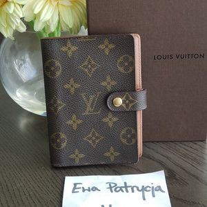 Authentic Louis Vuitton Agenda PM (Pen Included)